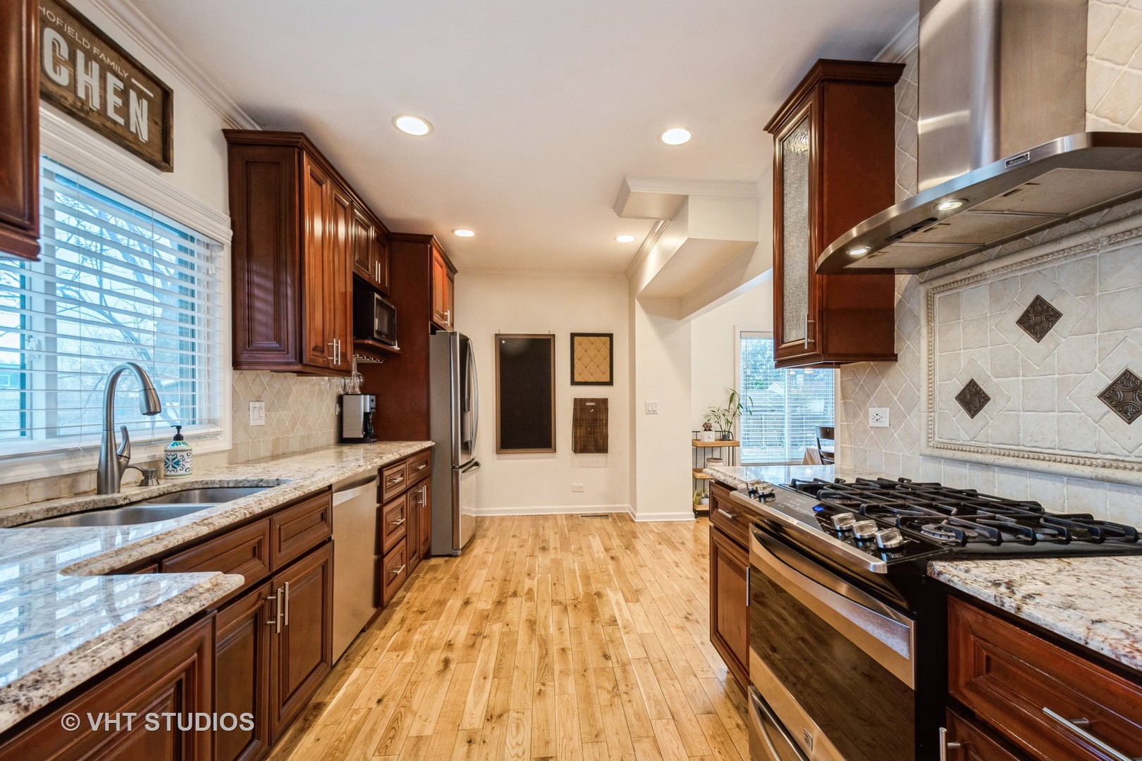 16015 Buckley Road Libertyville, IL 60048 - Photo 7 of 29