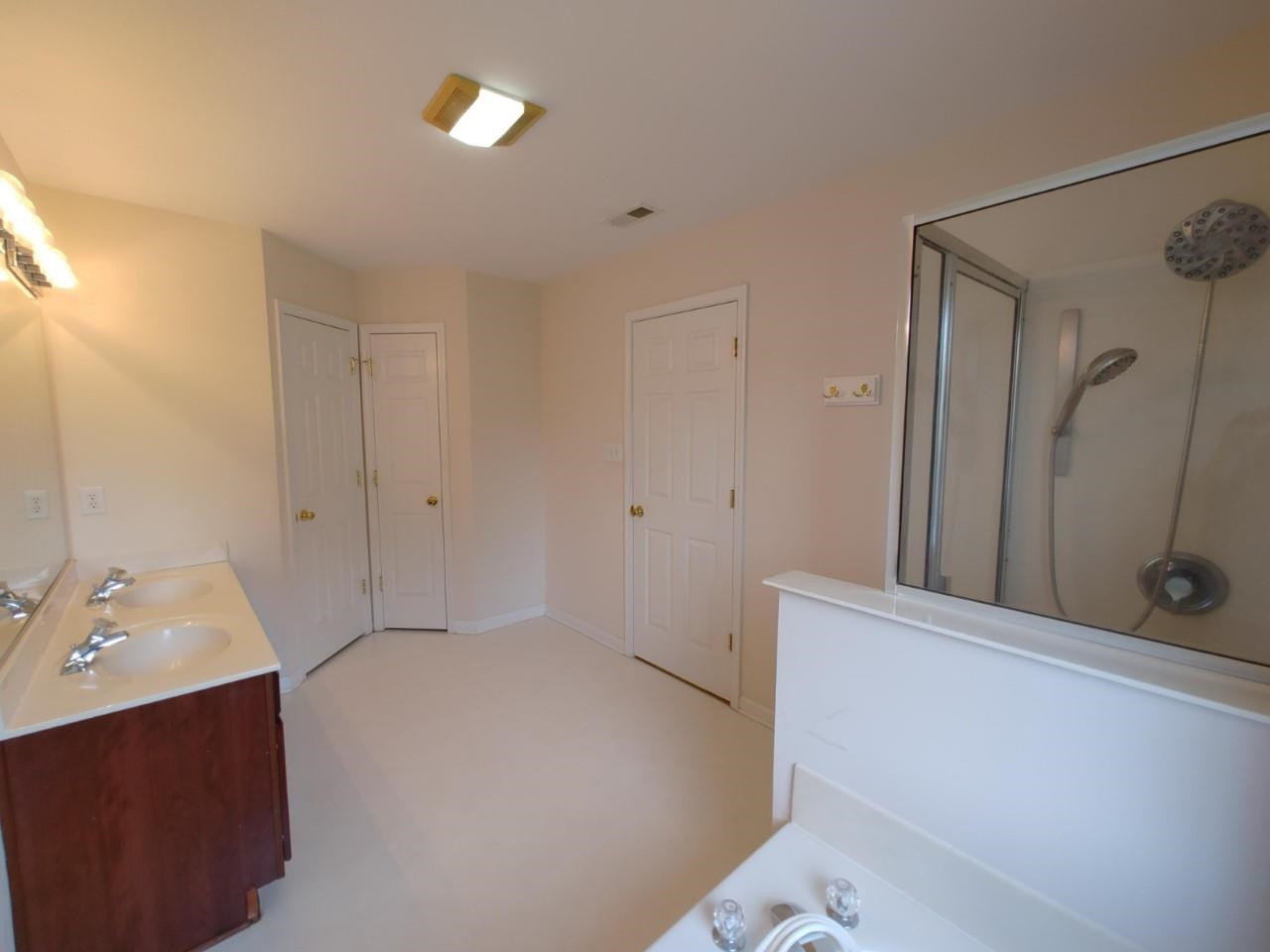 2021 Roland Glen Road Cary, NC 27519 - Photo 20 of 38 Photo 20