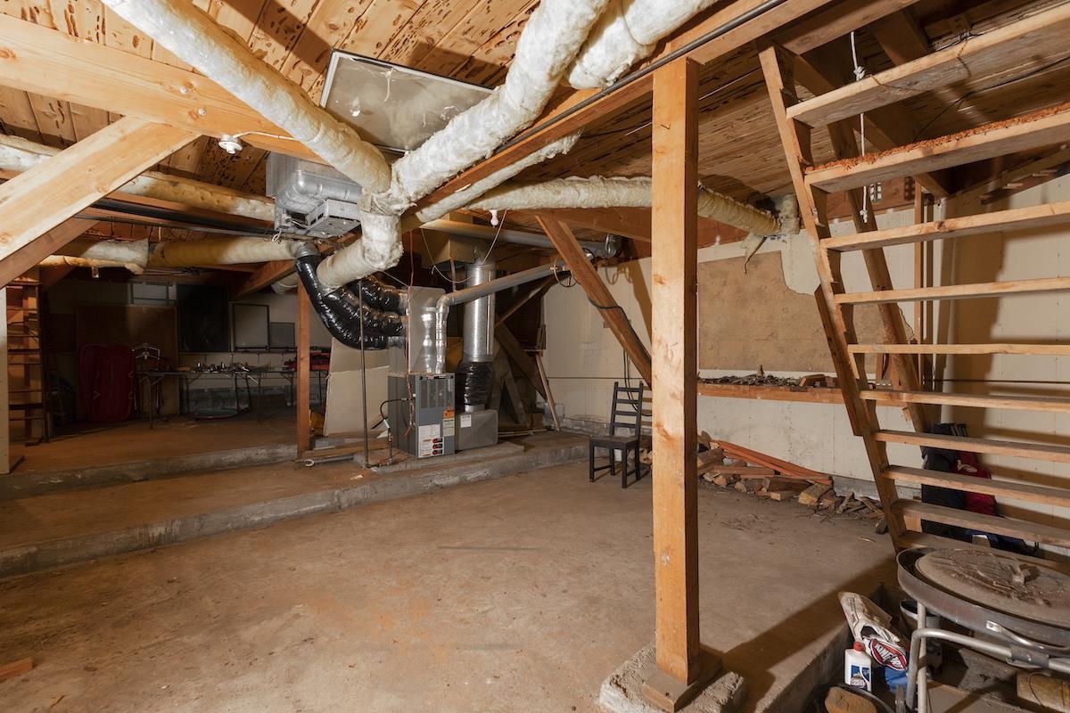 2072 Serene Road Soda Springs, CA 95728 - Photo 20 of 21 Walkout Basement