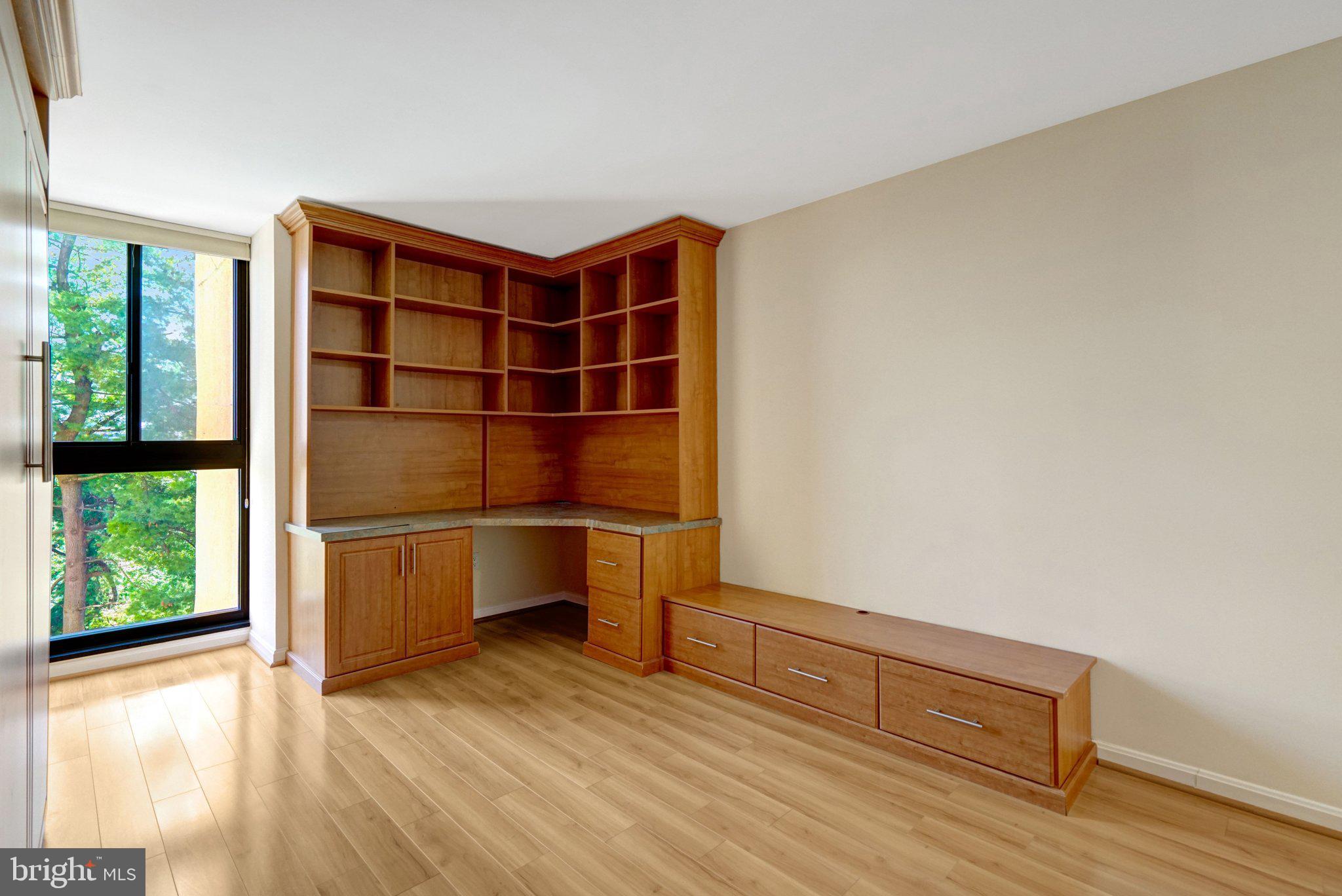1101 South Arlington Ridge Road, Unit 304 Arlington, VA 22202 - Photo 38 of 60 Gallery Image 38