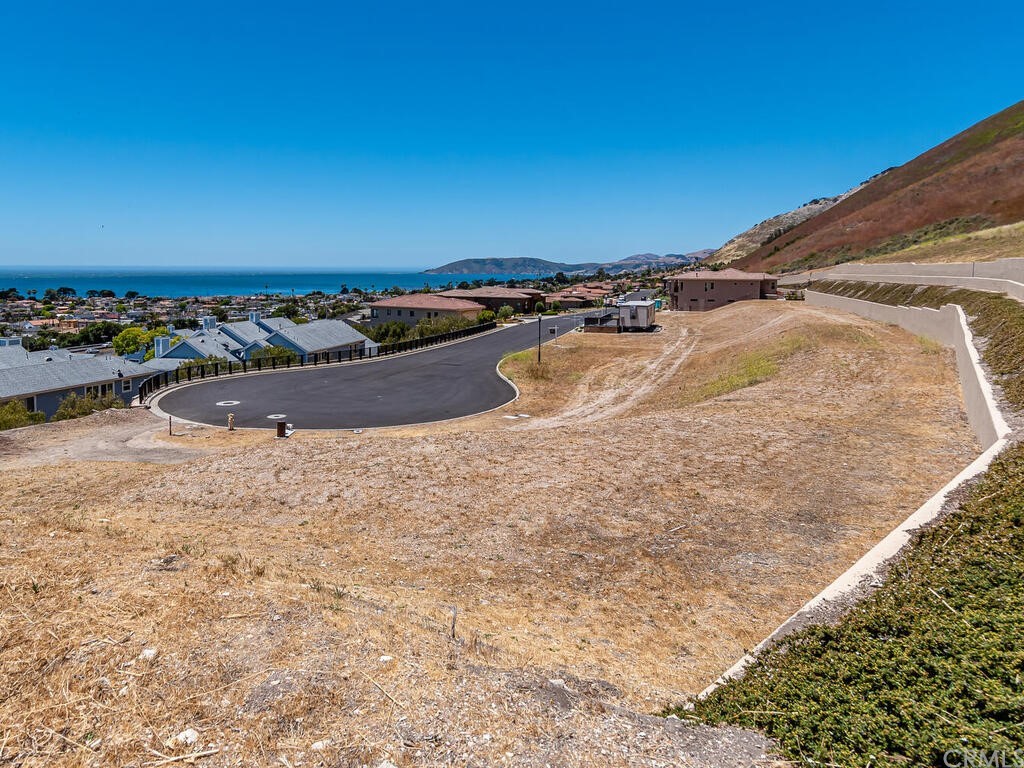 1253 Costa Brava Pismo Beach, CA 93449 - Photo 12 of 13 a view of outdoor space and yard