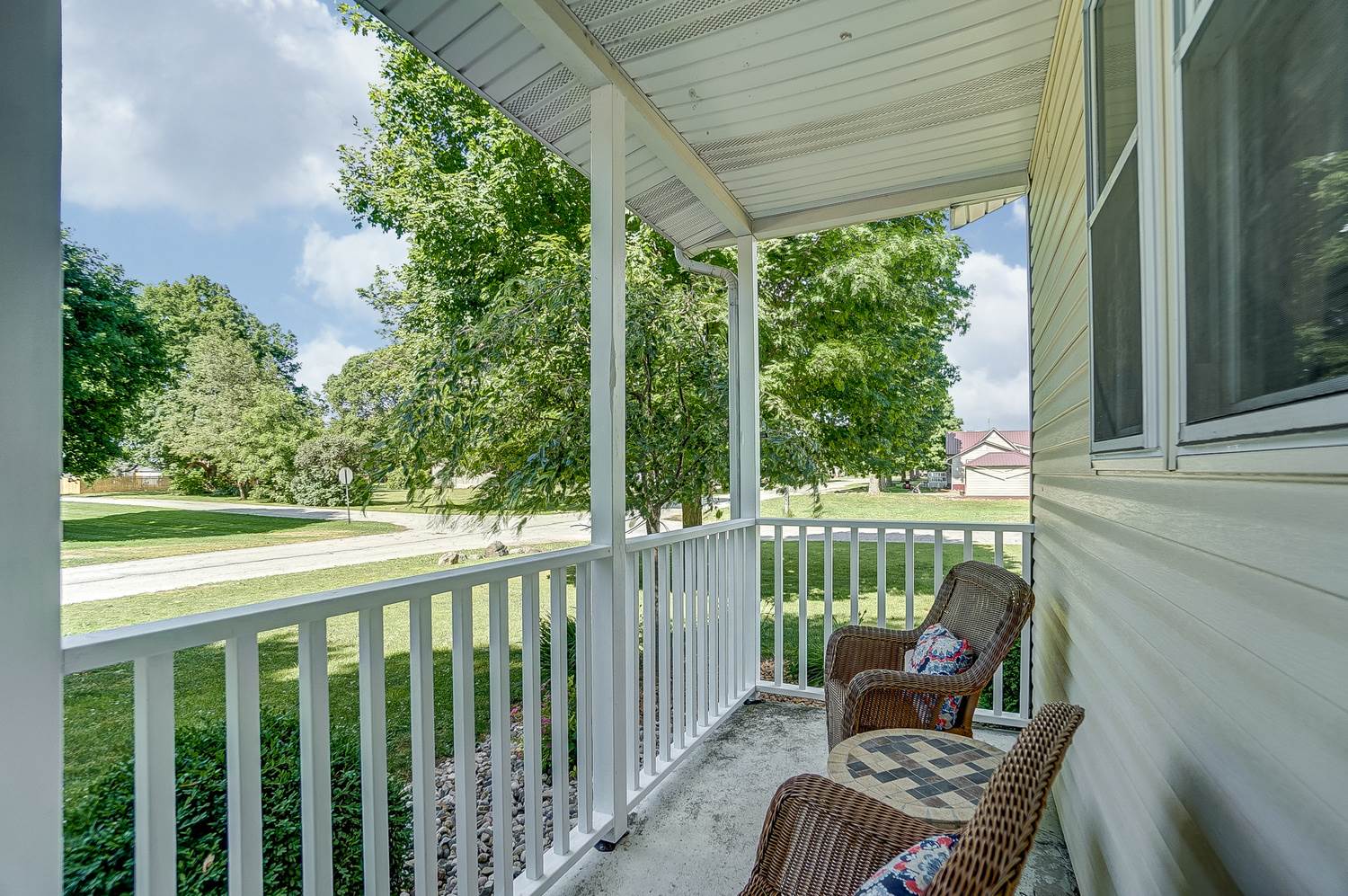 354 Jackson Street Rome City, IN 46784 - Photo 4 of 29