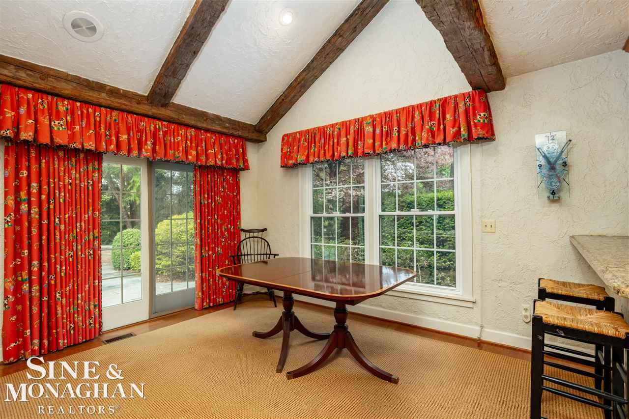 233 Merriweather Road Grosse Pointe, MI 48236 - Photo 17 of 79 50081859-16.JPG