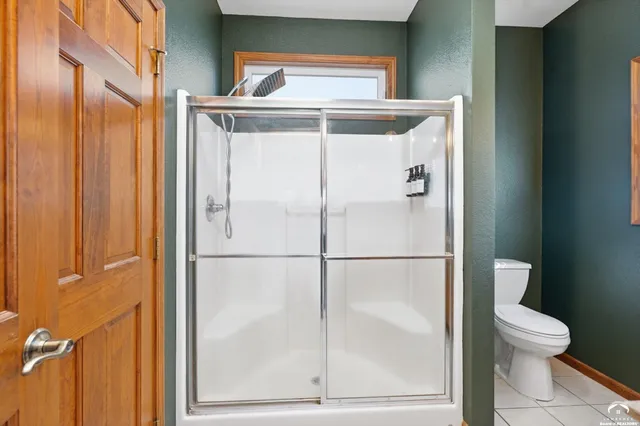 $350,000 | 214 Hillside Drive, Baldwin City, KS 66006