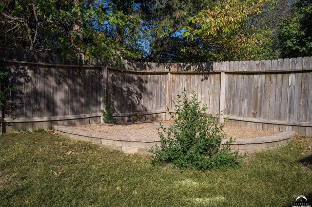 $350,000 | 214 Hillside Drive, Baldwin City, KS 66006