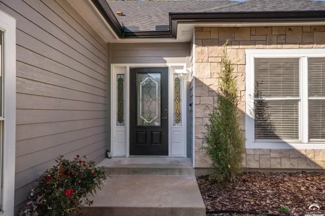 $350,000 | 214 Hillside Drive, Baldwin City, KS 66006