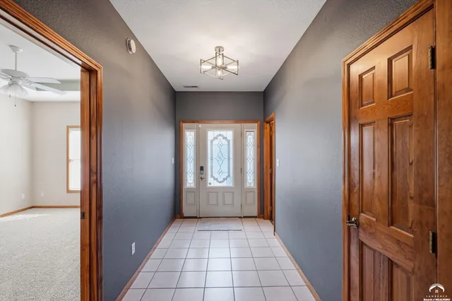 $350,000 | 214 Hillside Drive, Baldwin City, KS 66006