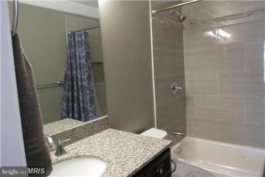 14854 Bolton Road Centreville, VA 20121 - Photo 16 of 22 Bath (Master)