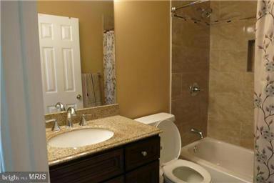 14854 Bolton Road Centreville, VA 20121 - Photo 18 of 22 Bath