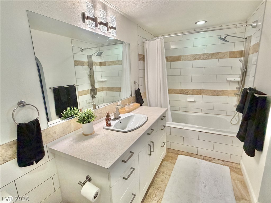 2200 South Fort Apache Road, Unit 2152 Las Vegas, NV 89117 - Photo 40 of 64 New lighting too!