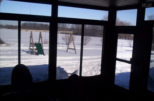 1560 West Erie Road Temperance, MI 48182 - Photo 18 of 19 Sun room