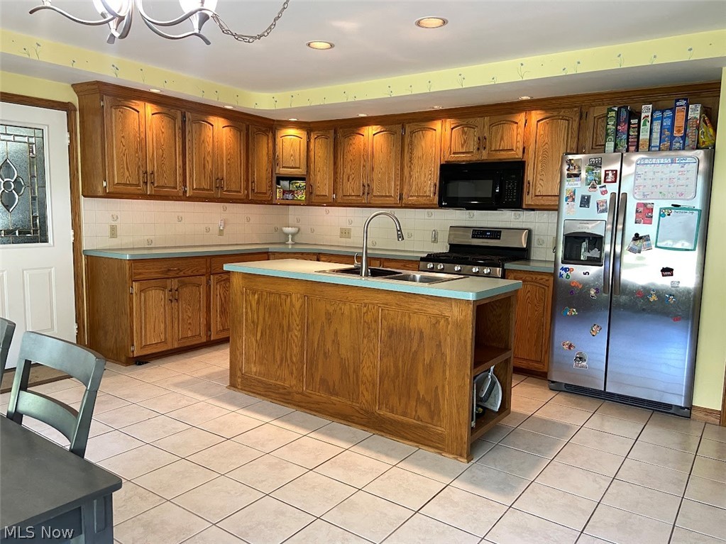 7468 Brecksville Road Independence, OH 44131 - Photo 11 of 35 Large eat-in kitchen with new refrigerator!