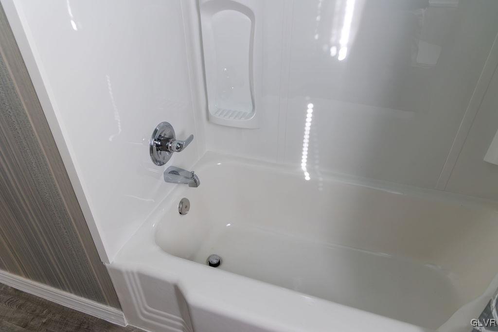 574 Bangor Road Easton, PA 18040 - Photo 18 of 39 a bathroom with a bathtub