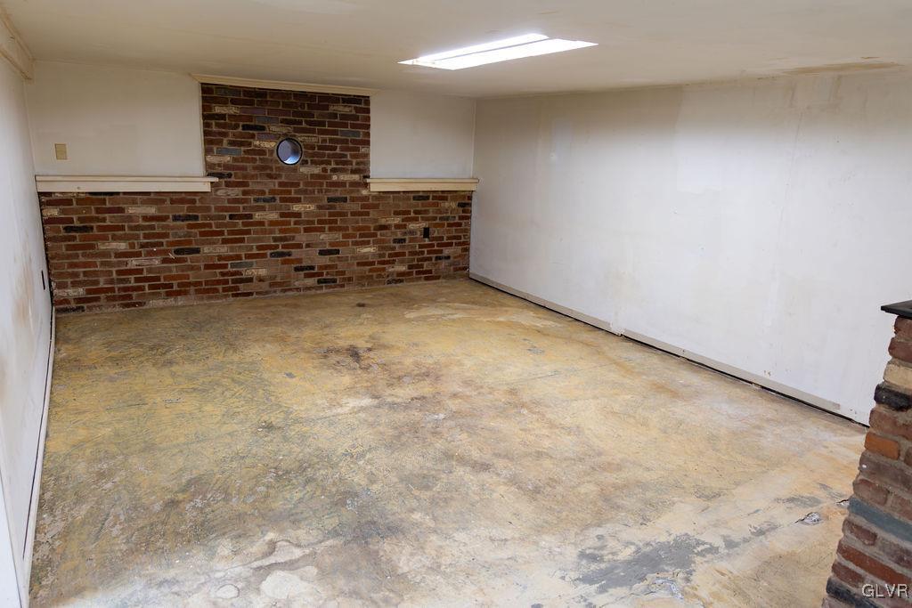574 Bangor Road Easton, PA 18040 - Photo 20 of 39 a view of empty room