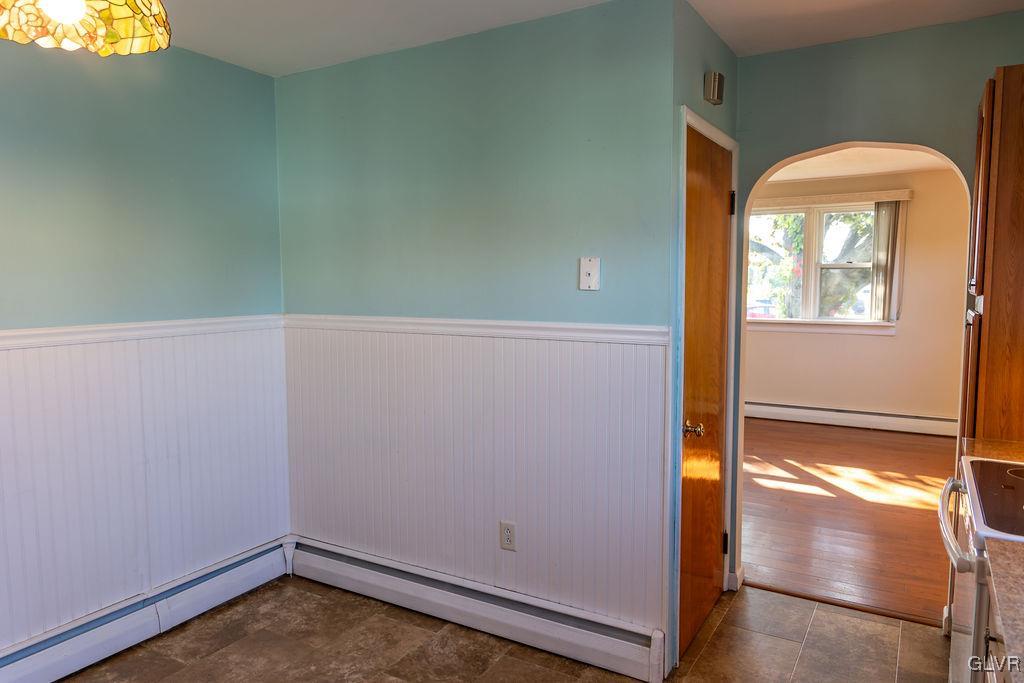 574 Bangor Road Easton, PA 18040 - Photo 8 of 39 a view of empty room with window