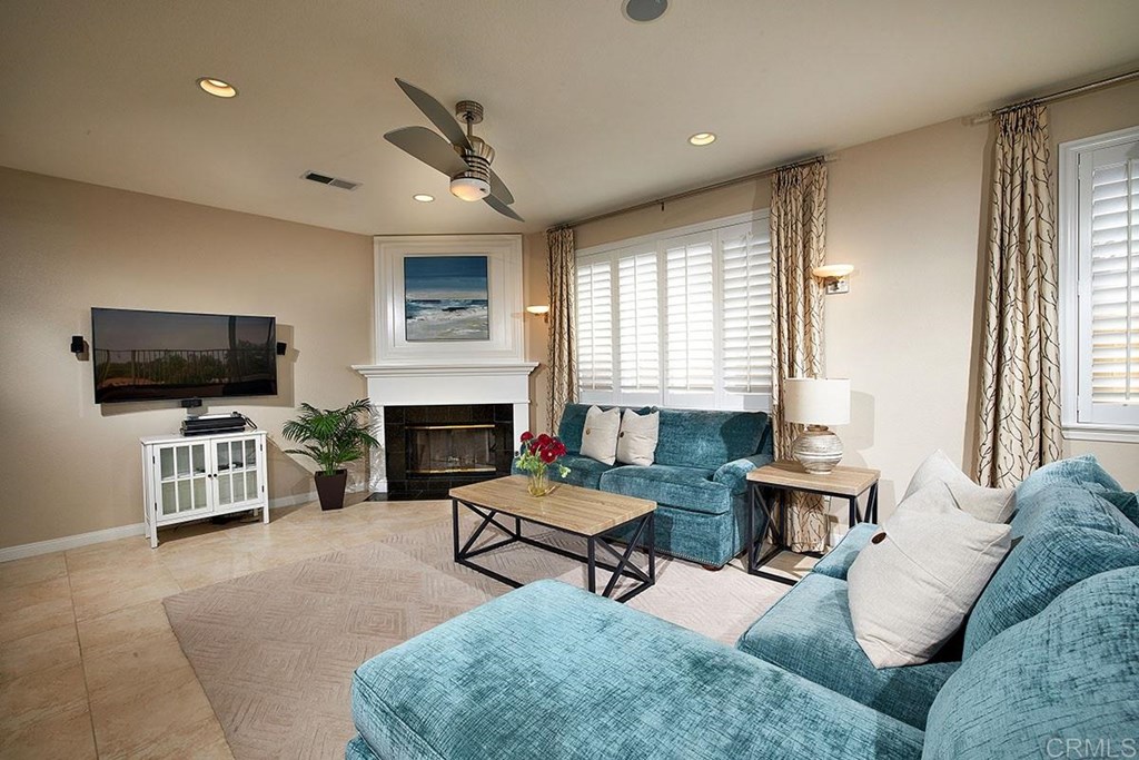 1226 Mariposa Road Carlsbad, CA 92011 - Photo 12 of 33