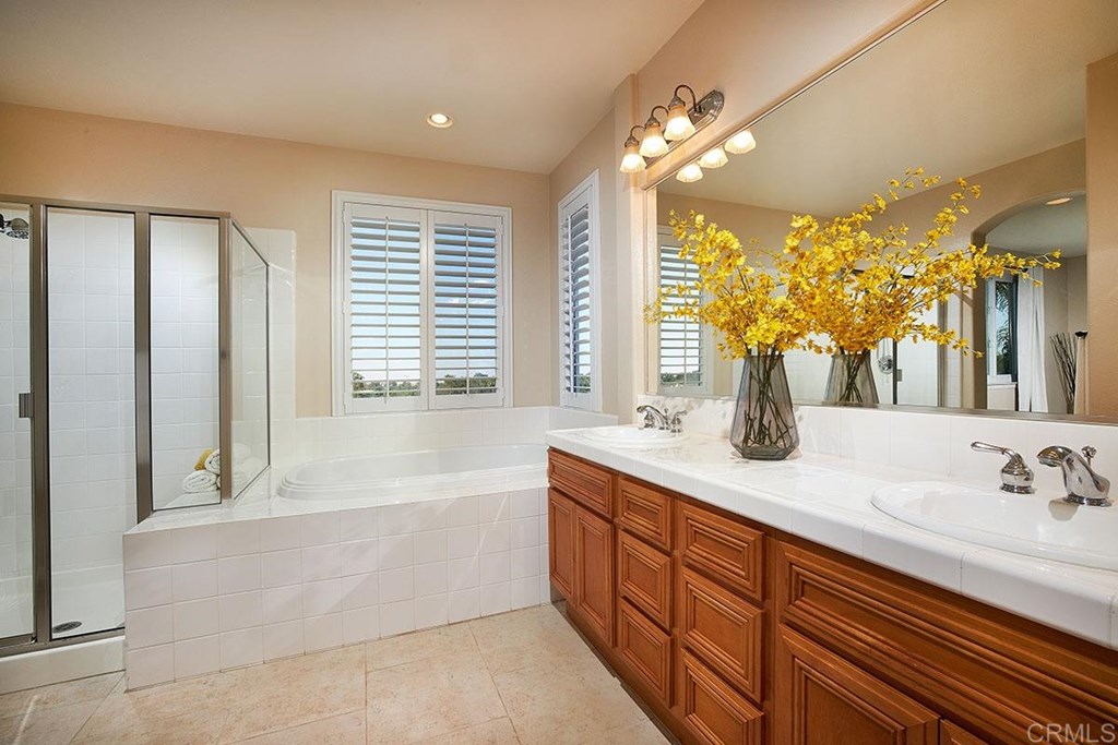 1226 Mariposa Road Carlsbad, CA 92011 - Photo 16 of 33