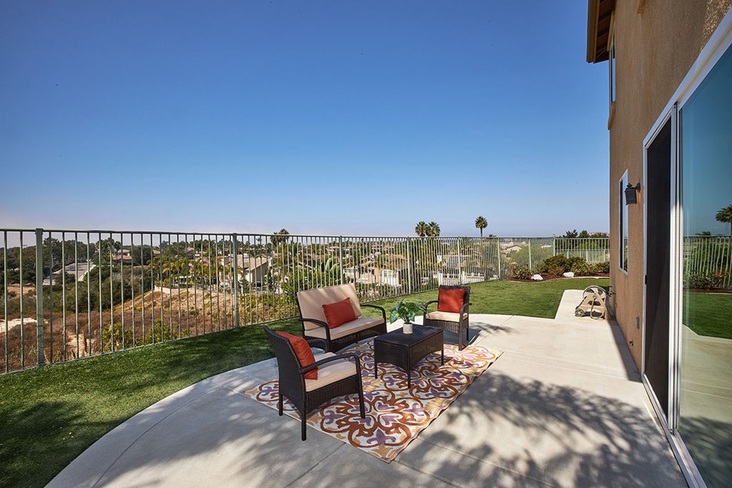 1226 Mariposa Road Carlsbad, CA 92011 - Photo 29 of 33
