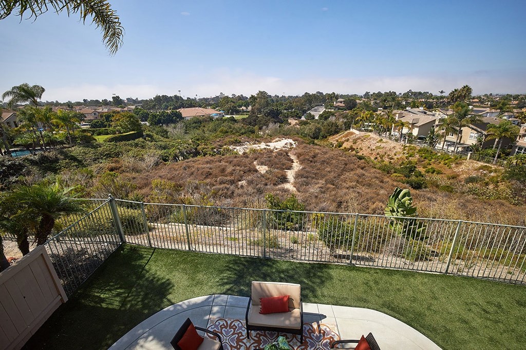 1226 Mariposa Road Carlsbad, CA 92011 - Photo 4 of 33
