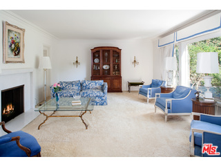 369 Homewood Road Los Angeles, CA 90049 - Photo 3 of 10