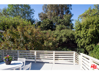 369 Homewood Road Los Angeles, CA 90049 - Photo 7 of 10