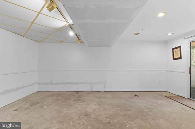 a view of empty room