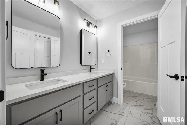 $588,900 | 2609 West Arden Way, Dunlap, IL 61525