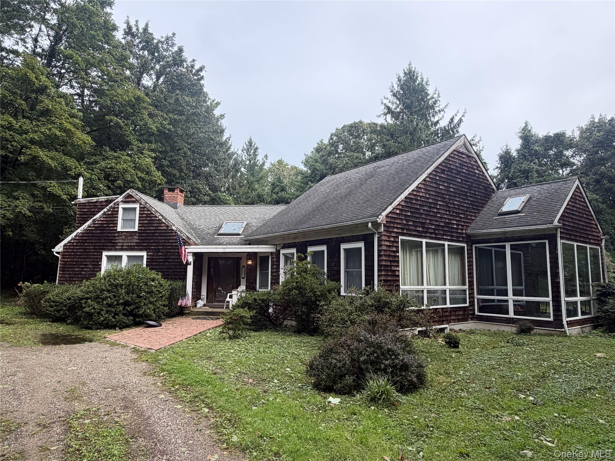 231 Southdown Road Lloyd Harbor, NY 11743 - Photo 1 of 1 Gallery Image 1