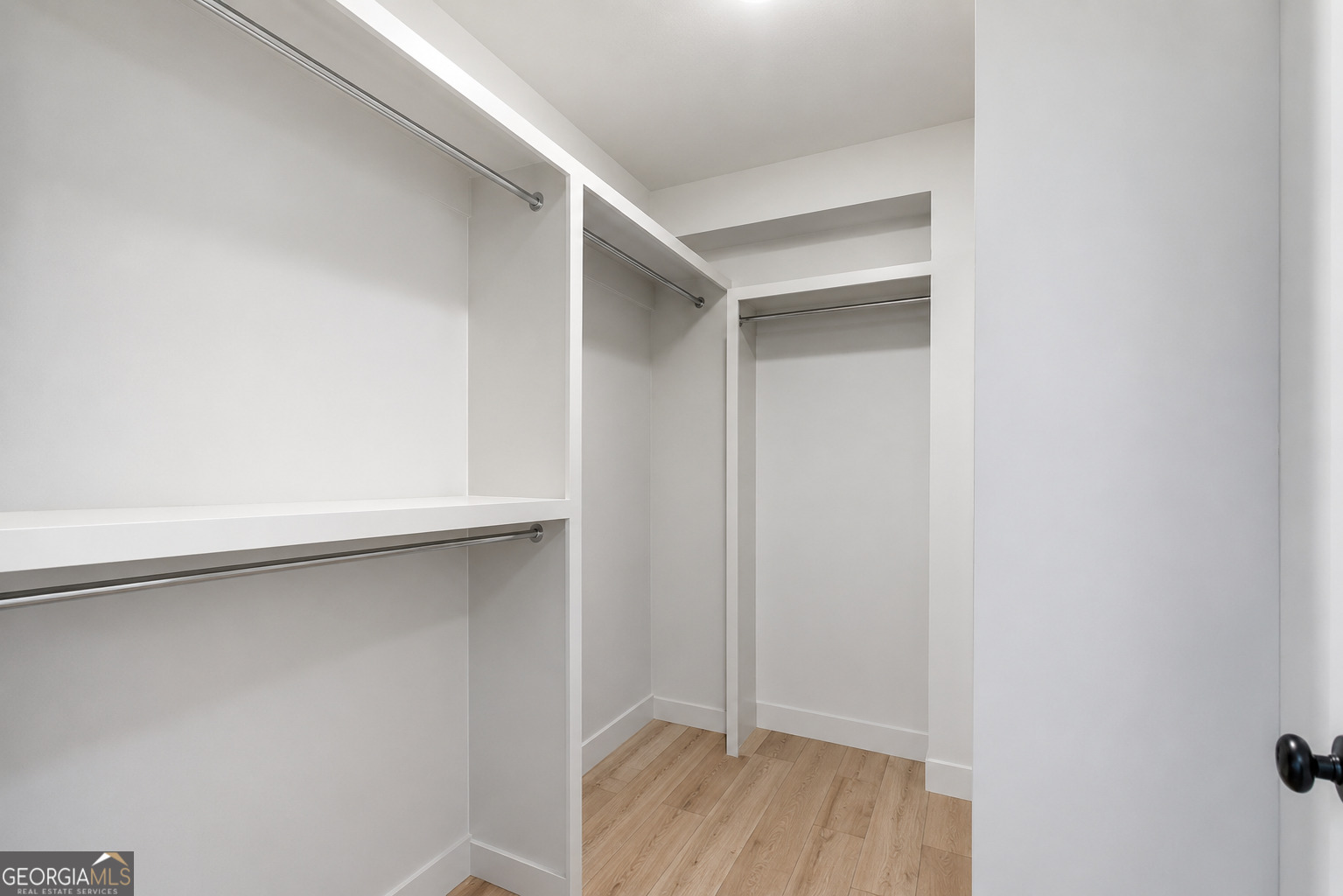 374 Carrick Way Macon, GA 31210 - Photo 24 of 48 Master walk in closet