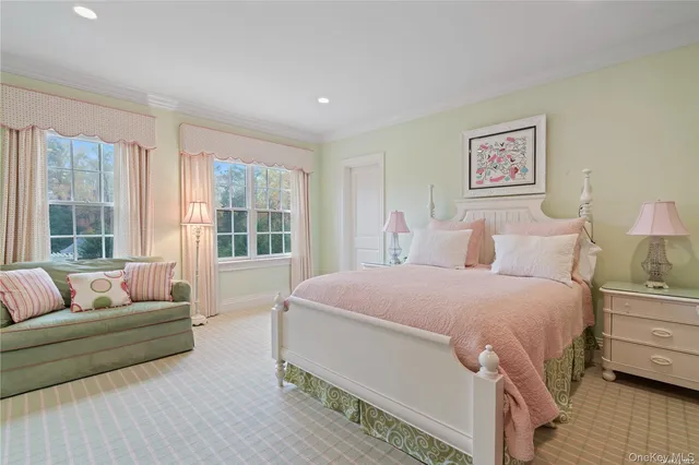 $5,700,000 | 6 La Colline Drive, Mill Neck, NY 11765