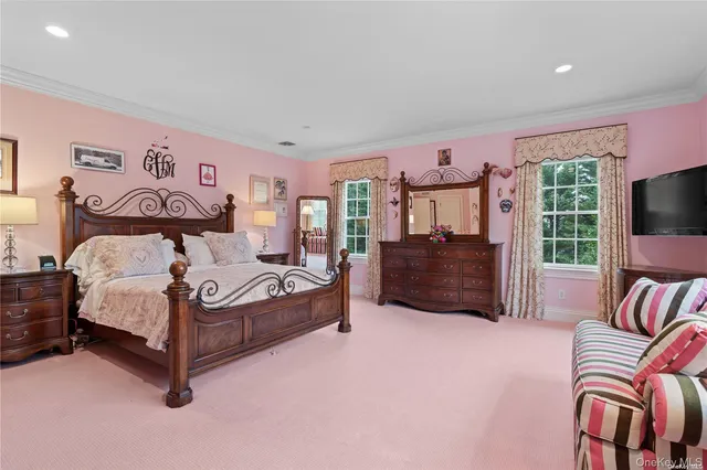 $5,700,000 | 6 La Colline Drive, Mill Neck, NY 11765