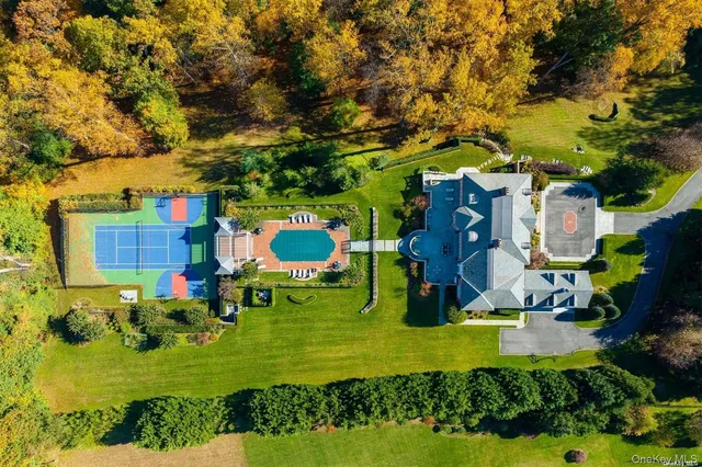 $5,700,000 | 6 La Colline Drive, Mill Neck, NY 11765