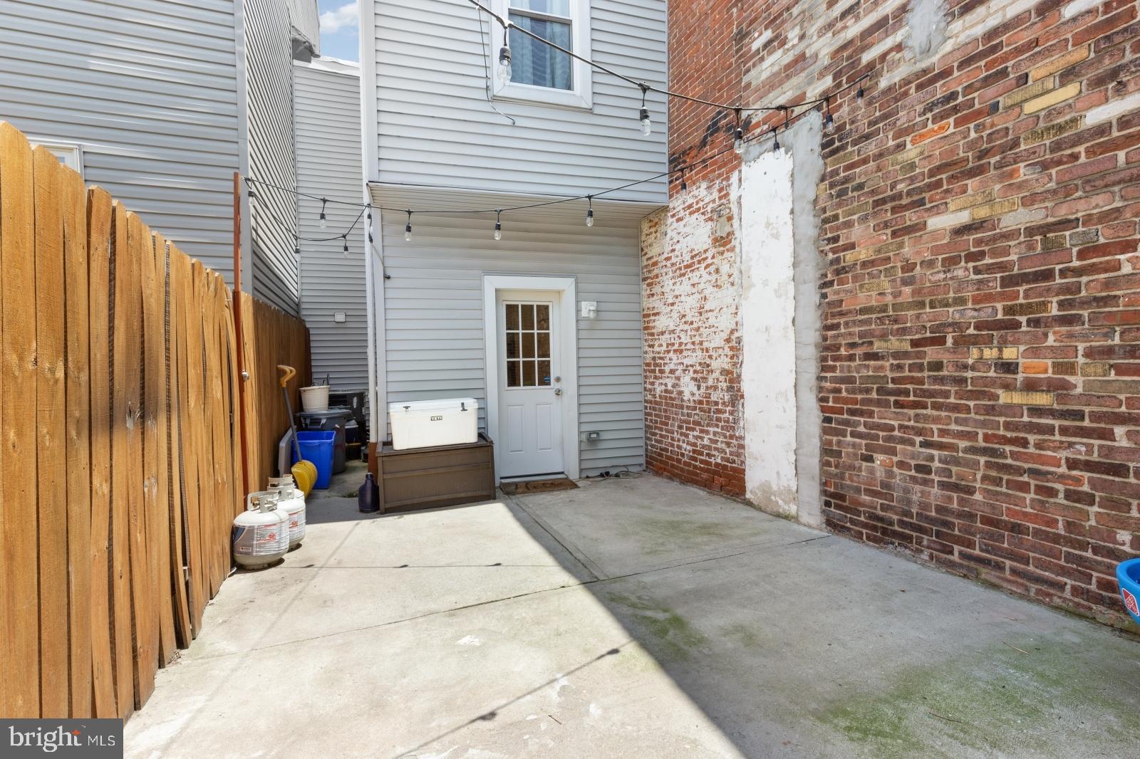 2208 South 5th Street Philadelphia, PA 19148 - Photo 14 of 31