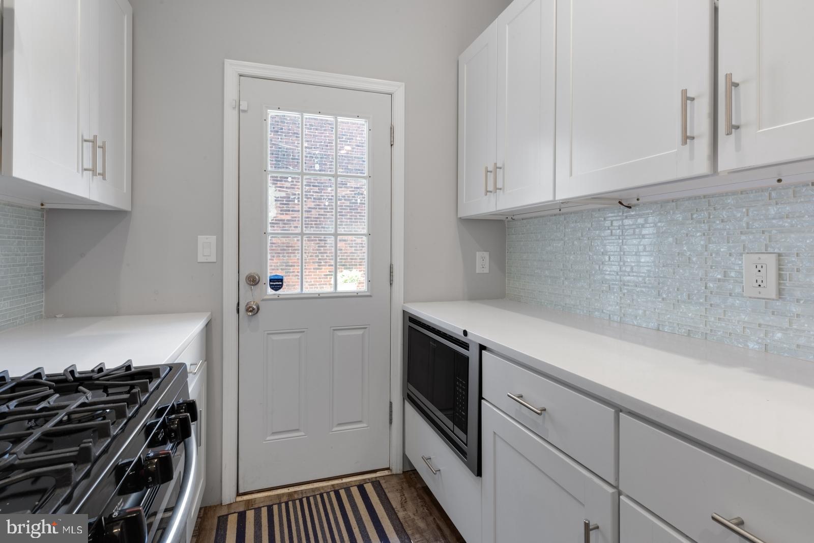 2208 South 5th Street Philadelphia, PA 19148 - Photo 9 of 31