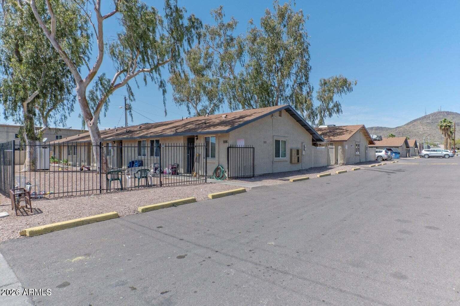 936 West Mountain View Road, Unit 1 Phoenix, AZ 85021 - Photo 2 of 12 20241014170441904219000000-o