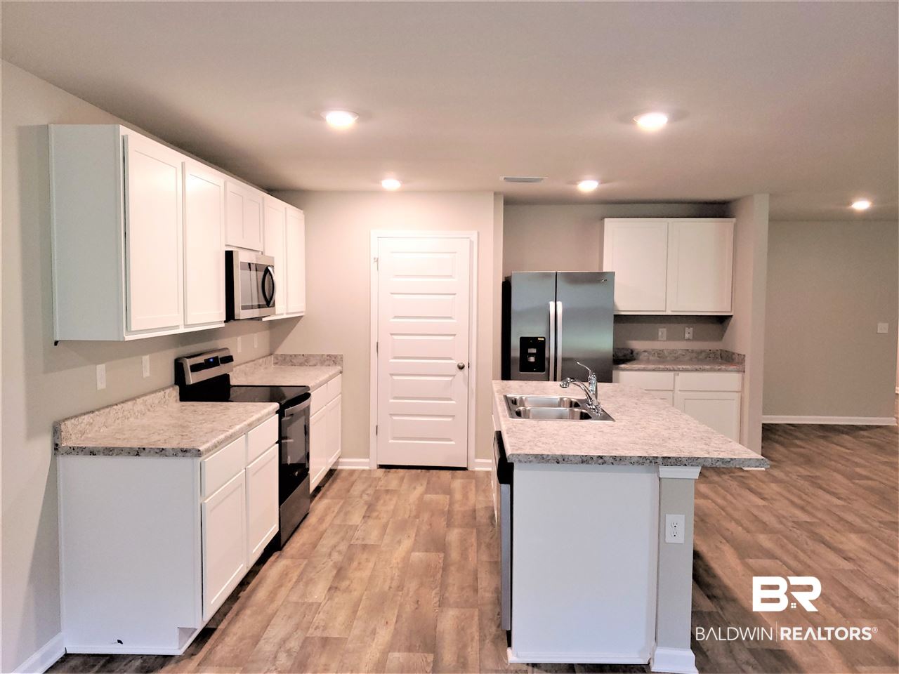 244 Rhineheart Lane Foley, AL 36535 - Photo 11 of 34 Kitchen