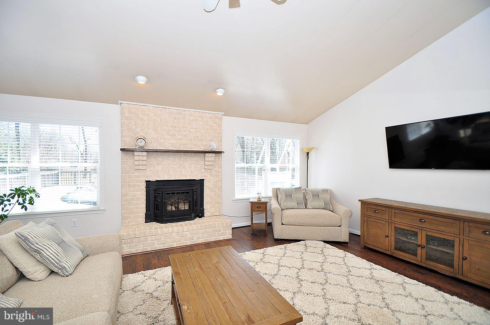 8445 Garland Road Pasadena, MD 21122 - Photo 14 of 30 Family Room