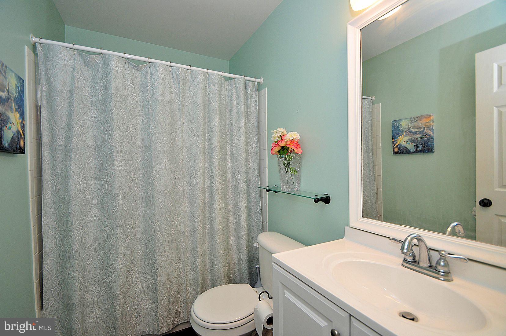 8445 Garland Road Pasadena, MD 21122 - Photo 24 of 30 First Floor Bath