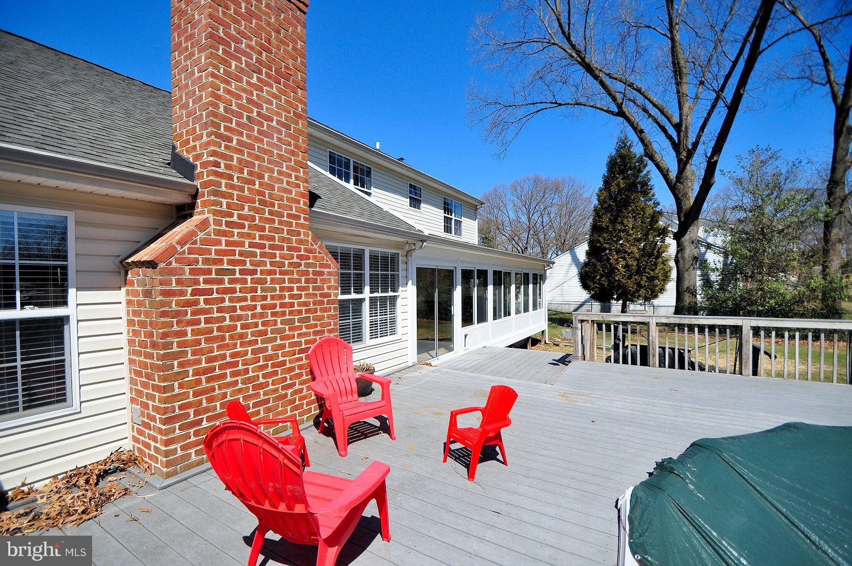 8445 Garland Road Pasadena, MD 21122 - Photo 26 of 30 Large Spacious Deck