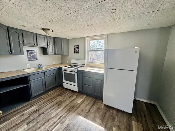 $795 | 207 East Penning Avenue, Unit B, Wood River, IL 62095