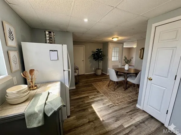 $795 | 207 East Penning Avenue, Unit B, Wood River, IL 62095