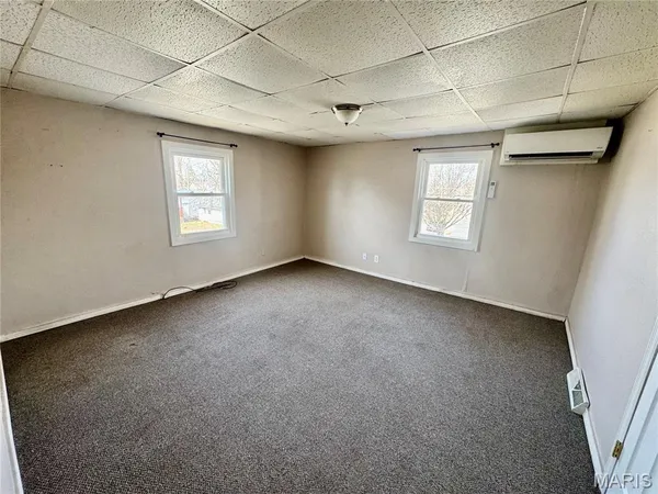 $795 | 207 East Penning Avenue, Unit B, Wood River, IL 62095