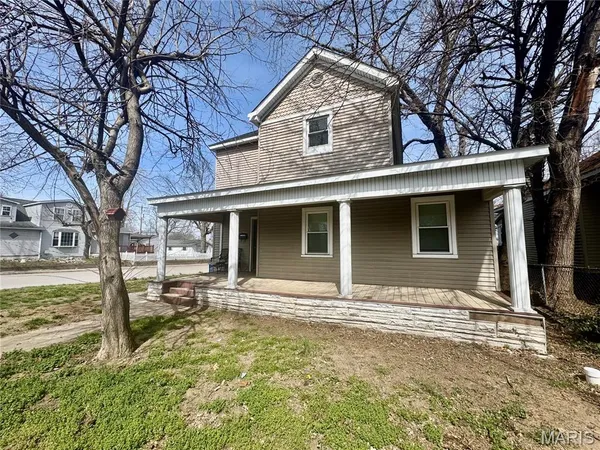 $795 | 207 East Penning Avenue, Unit B, Wood River, IL 62095