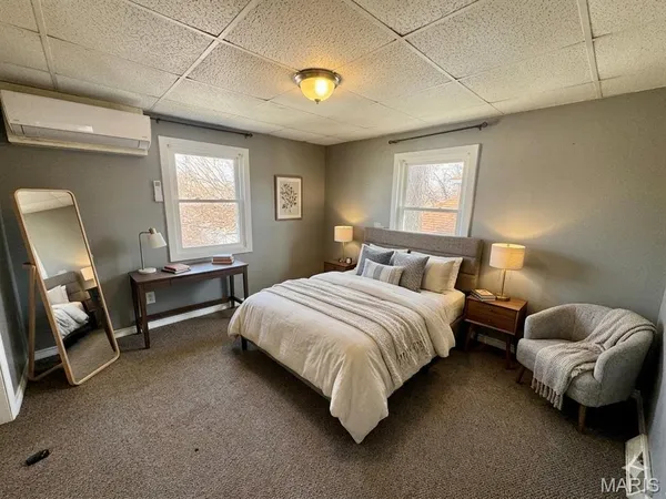 $795 | 207 East Penning Avenue, Unit B, Wood River, IL 62095