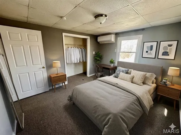 $795 | 207 East Penning Avenue, Unit B, Wood River, IL 62095