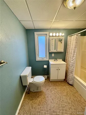 $795 | 207 East Penning Avenue, Unit B, Wood River, IL 62095