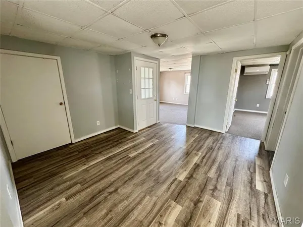 $795 | 207 East Penning Avenue, Unit B, Wood River, IL 62095