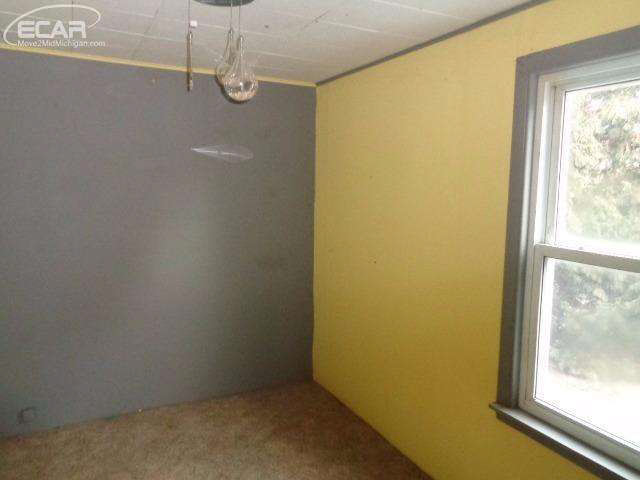 12071 North Belsay Road Clio, MI 48420 - Photo 6 of 13 21253839-5.JPG