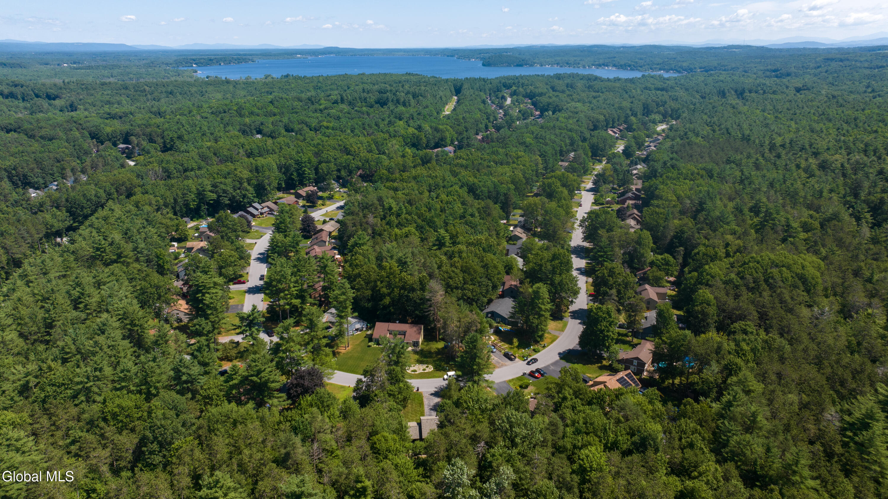 150 Thimbleberry Road Malta, NY 12020 - Photo 29 of 34 150 Thimbleberry-33