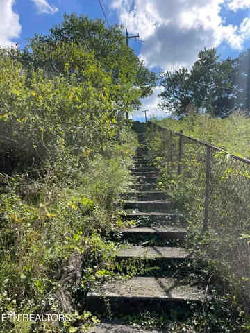 $26,499 | 132 Church Street, Jellico, TN 37762